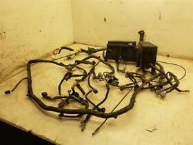 82111-0c130 Toyota 01-02 Sequoia Sr5 4.7l 8cyl 2wd Main Engine Room Wire Harness Assembly