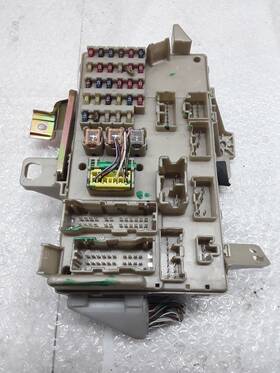 82730-06040-a Toyota Fuse Box Cabin A/t 2002 Camry Z-92p