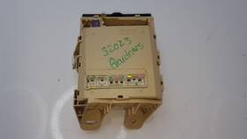 827300t130 Toyota Junction Block Fuse Box Cabin 2013 14 15 Venza With Alarm