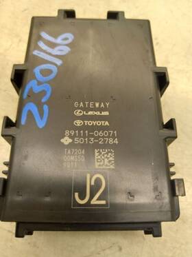 89111-06071 Toyota Chassis Ecm Network Gateway Right Hand Dash Fits 18-20 Camry