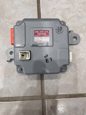 89892-52011 Toyota Prius C Hybrid Battery Computer Module Ecu