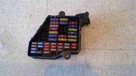 663.vw1b10 Volkswagen 2010 10 Beetle Convertible Interior Fuse Box Cabin 86292