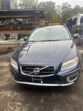 663.vo1u10 Volvo Xc70 2010 Fuse Box Cabin 36701