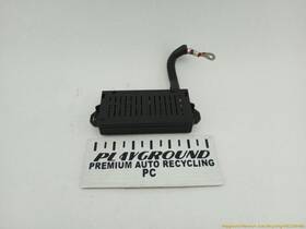 9441776 Volvo V70 Xc70 Rear Trunk Fuse Box Junction Relay Fits 2001-2007 01 02 03 04 05