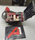 2004-2011 Lincoln Town Car Engine Fuse Relay Box Circuit Block Assembly Oem. Fixed Price $69.98.