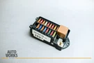 97-03 Jaguar XK8 Xkr X100 Motor Engine Bay Relay Fuse Box LJB2800AA Oem. Fixed Price $49.50.